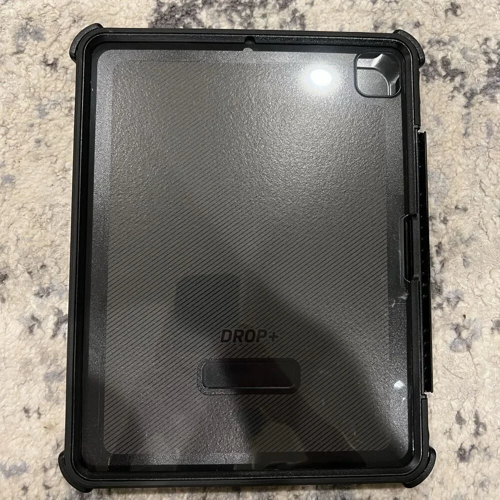 NEW OtterBox Defender Pro Tablet Case for Apple iPad Pro  13” M4 77-95232 Black